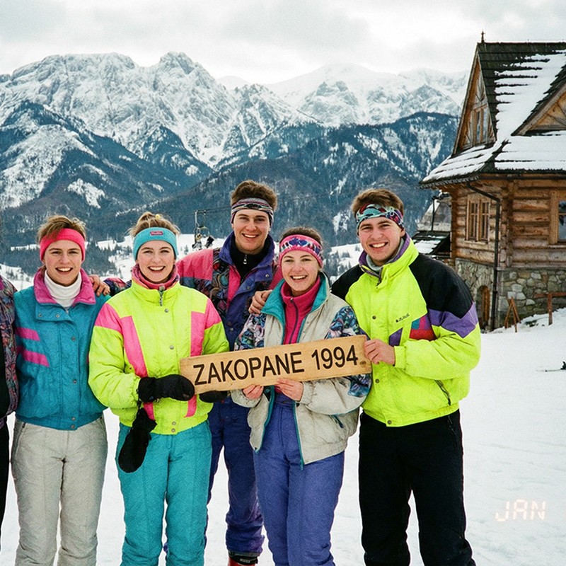 Almatur - młodzież turystyczna narciarze